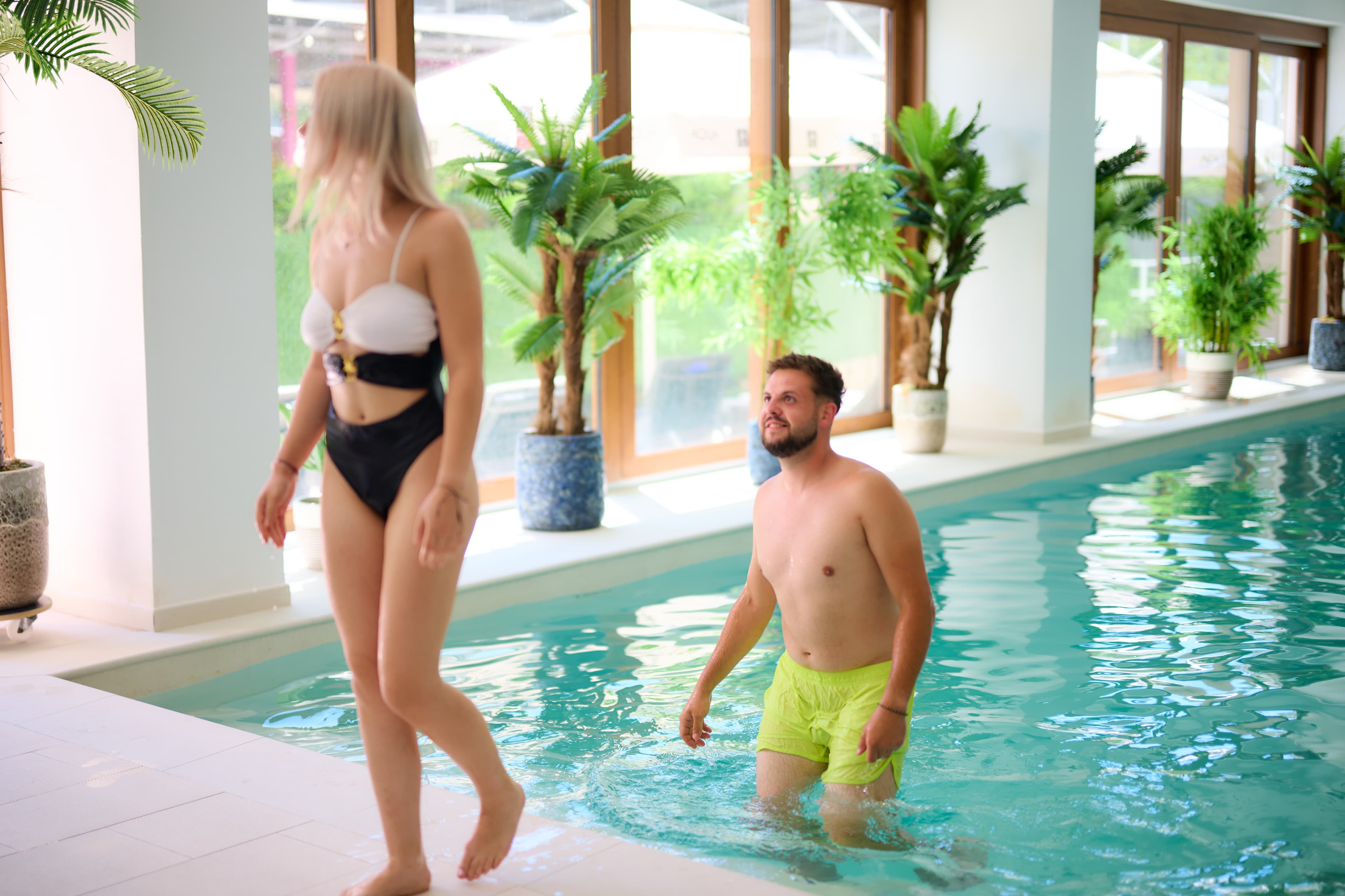 Piscina interioară și zona aqua